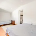 Villa Casa Maitzgon - Renovada Casa Con Piscina Y Jardin